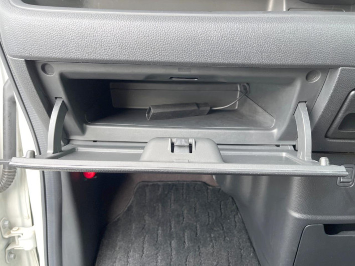 2020 Honda N-BOX CUSTOM 6BA-JF3 (UW-6a2e1b0ea20fd)[24]