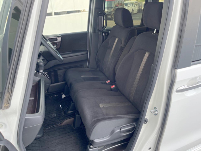 2020 Honda N-BOX CUSTOM 6BA-JF3 (UW-6a2e1b0ea20fd)[22]