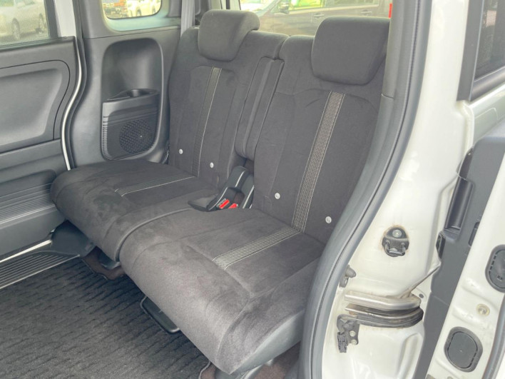 2020 Honda N-BOX CUSTOM 6BA-JF3 (UW-6a2e1b0ea20fd)[26]
