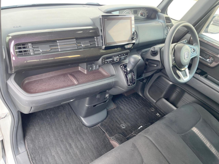 2020 Honda N-BOX CUSTOM 6BA-JF3 (UW-6a2e1b0ea20fd)[21]