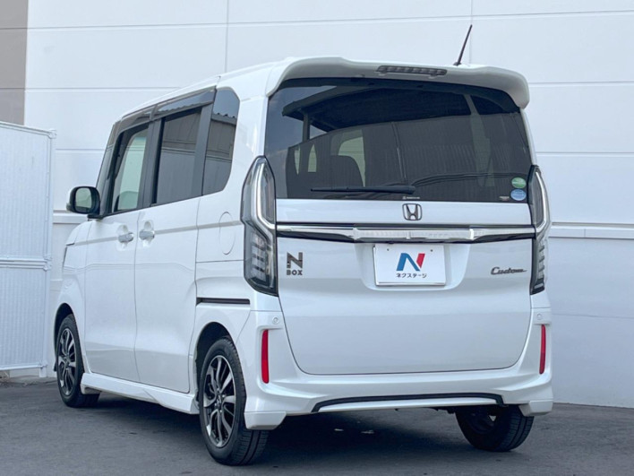2020 Honda N-BOX CUSTOM 6BA-JF3 (UW-6a2e1b0ea20fd)[17]