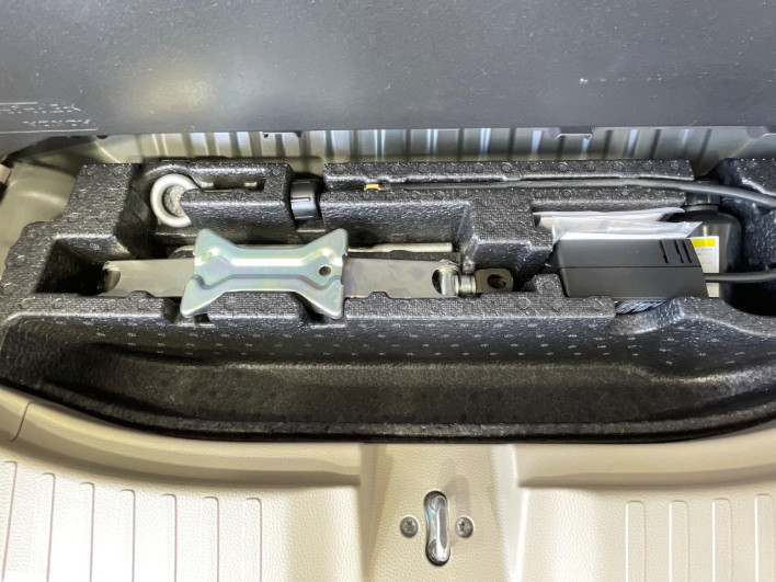 2020 Honda N-BOX 6BA-JF3 (UW-6a2e1b0eb233a)[14]