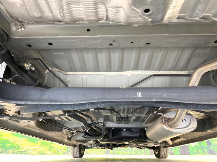 2021 Honda N-BOX CUSTOM 6BA-JF3 (UW-6a2e1b159f98f)[29]