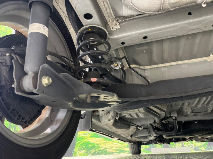2023 Honda N-BOX CUSTOM 6BA-JF3 (UW-6a2e1b18af980)[6]