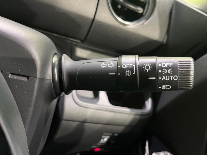 2023 Honda N-BOX CUSTOM 6BA-JF3 (UW-6a2e1b18af980)[23]