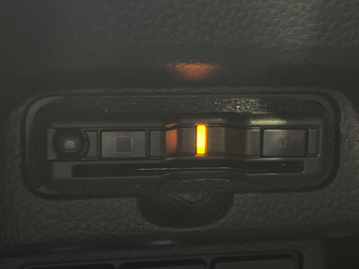 2023 Honda N-BOX CUSTOM 6BA-JF3 (UW-6a2e1b18af980)[27]