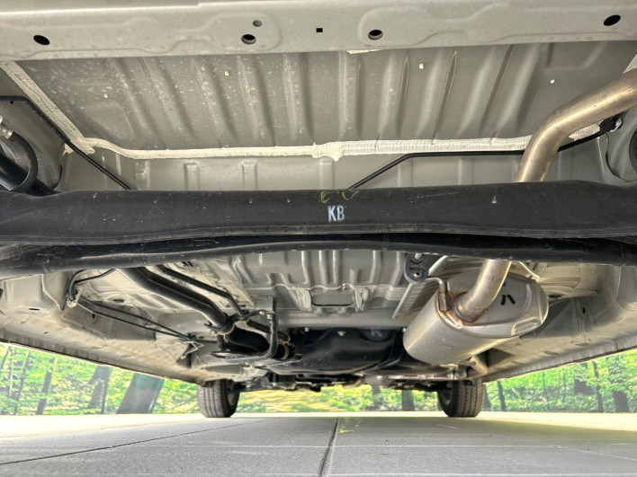 2024 Honda N-BOX CUSTOM 6BA-JF5 (UW-6a2e1b1dab269)[15]