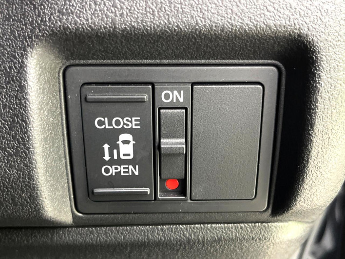 2024 Honda N-BOX CUSTOM 6BA-JF5 (UW-6a2e1b1ded6f0)[8]
