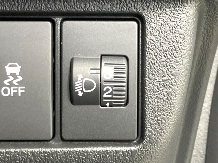 2026 Honda N-BOX CUSTOM 6BA-JF5 (UW-6a2e1b2290e43)[14]