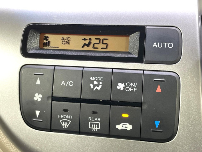 2015 Honda N-WGN DBA-JH1 (UW-6a2e1b29162ef)[23]