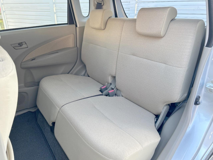2011 Daihatsu Move DBA-LA100S (UW-6a2e1b463fc7b)[20]
