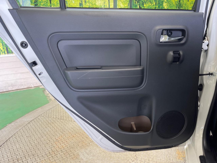 2018 Daihatsu Mira Tocot DBA-LA550S (UW-6a2e1b556f216)[6]