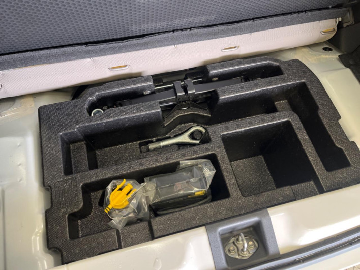 2018 Daihatsu Mira Tocot DBA-LA550S (UW-6a2e1b556f216)[10]