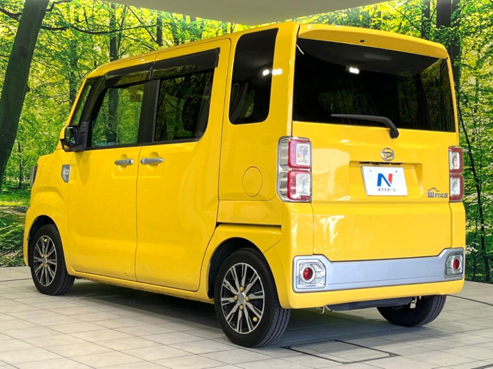 2016 Daihatsu Wake DBA-LA700S (UW-6a2e1b5f04e6e)[18]