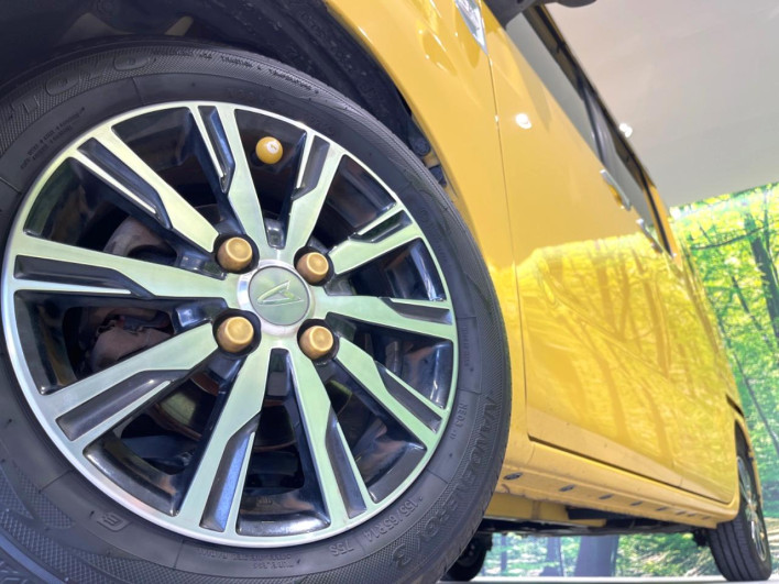 2016 Daihatsu Wake DBA-LA700S (UW-6a2e1b5f04e6e)[11]