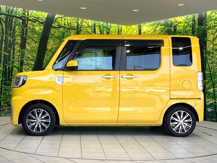 2016 Daihatsu Wake DBA-LA700S (UW-6a2e1b5f04e6e)[17]