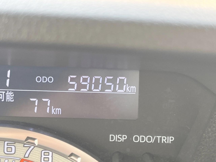 2016 Daihatsu Wake DBA-LA700S (UW-6a2e1b5f07be8)[2]