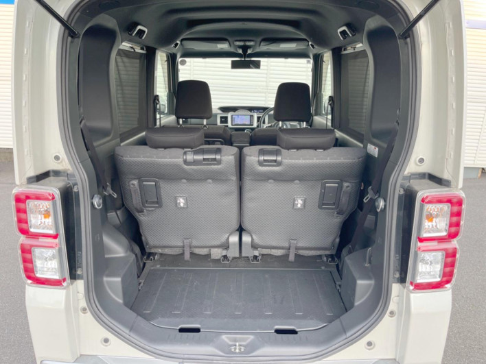 2016 Daihatsu Wake DBA-LA700S (UW-6a2e1b5f07be8)[23]