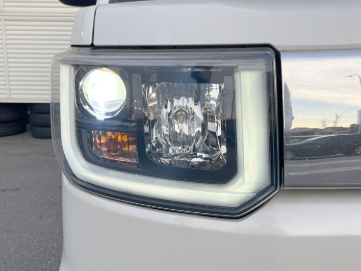2016 Daihatsu Wake DBA-LA700S (UW-6a2e1b5f07be8)[7]