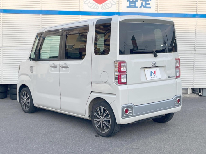 2016 Daihatsu Wake DBA-LA700S (UW-6a2e1b5f07be8)[26]