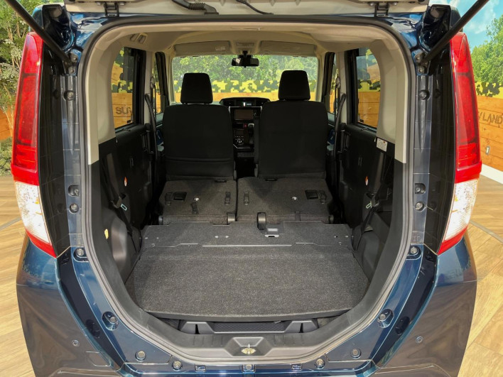 2017 Toyota Roomy DBA-M910A (UW-6a2e1b78806a3)[6]
