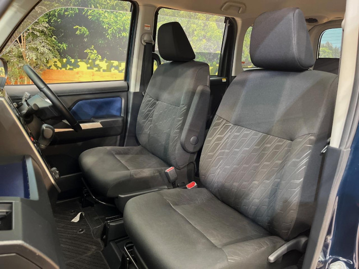 2017 Toyota Roomy DBA-M910A (UW-6a2e1b78806a3)[15]