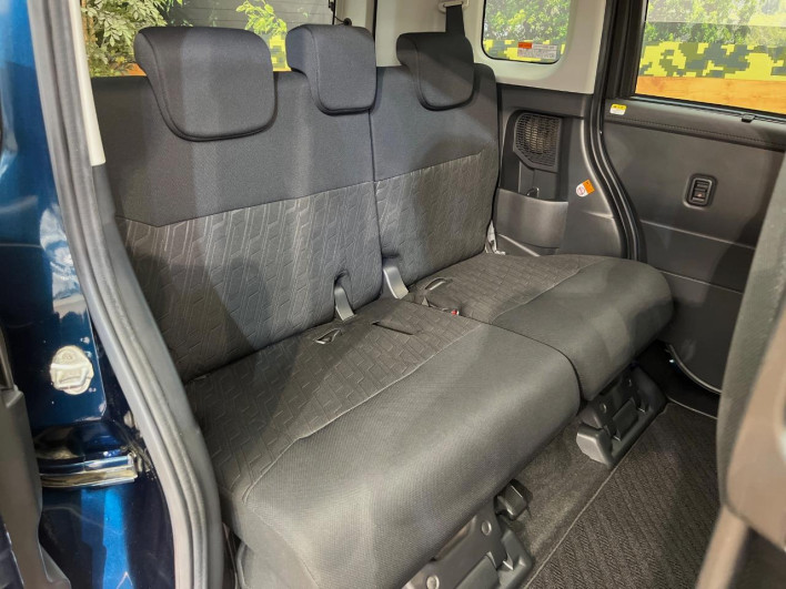2017 Toyota Roomy DBA-M910A (UW-6a2e1b78806a3)[19]