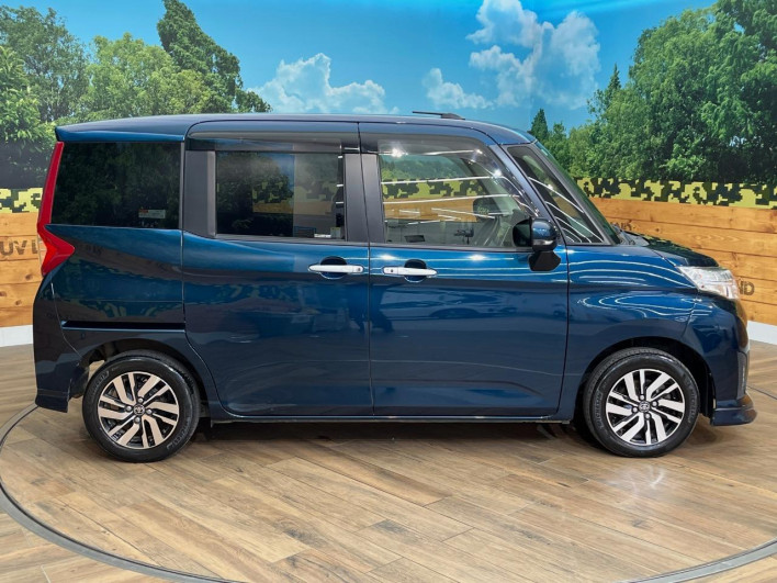 2017 Toyota Roomy DBA-M910A (UW-6a2e1b78806a3)[22]