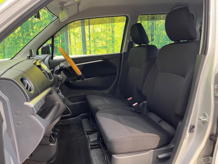 2013 Suzuki Wagon R Stingray DBA-MH34S (UW-6a2e1b8ad0987)[19]