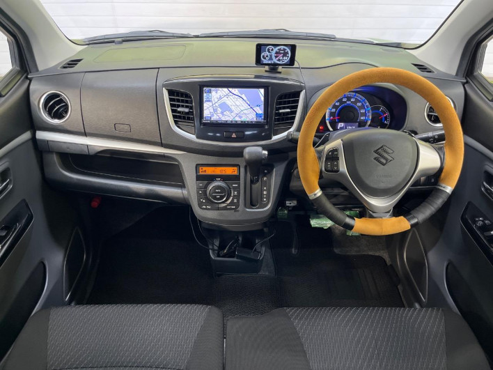 2013 Suzuki Wagon R Stingray DBA-MH34S (UW-6a2e1b8ad0987)[21]