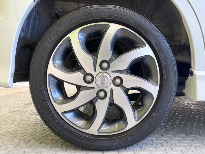 2011 Nissan Roox DBA-ML21S (UW-6a2e1b9c10567)[17]