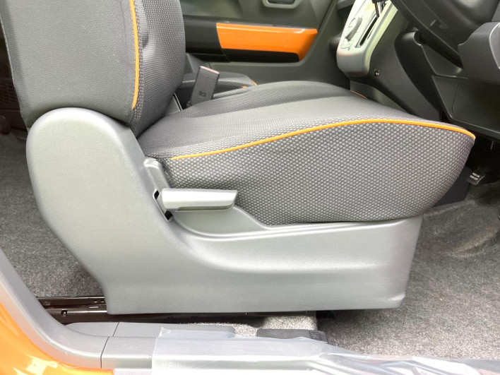 2014 Suzuki Hustler DBA-MR31S (UW-6a2e1b9fe1294)[16]