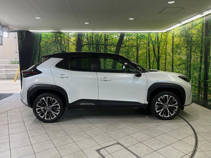 2023 Toyota Yaris Cross 6AA-MXPJ10 (UW-6a2e1bbdd609b)[4]