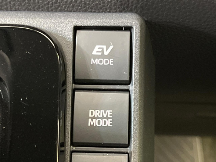 2023 Toyota Sienta 6AA-MXPL10G (UW-6a2e1bc779813)[14]