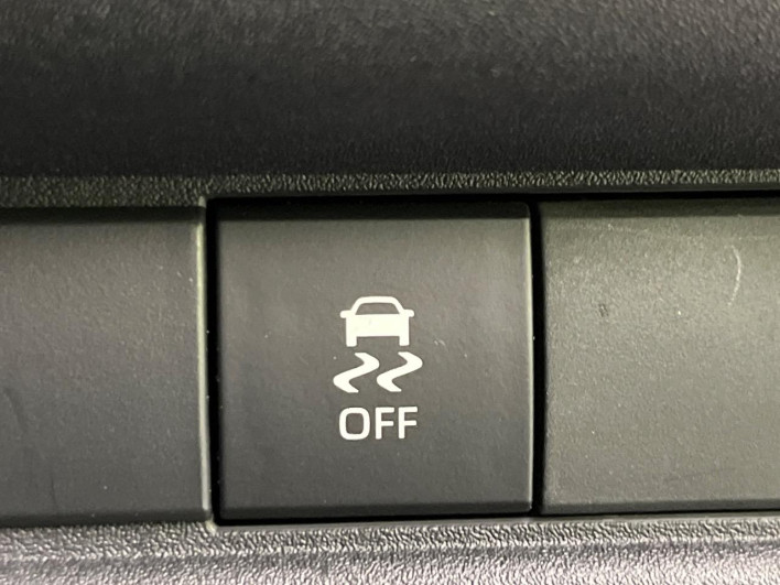 2023 Toyota Sienta 6AA-MXPL10G (UW-6a2e1bc779813)[9]