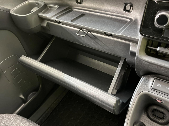 2023 Toyota Sienta 6AA-MXPL10G (UW-6a2e1bc779813)[17]