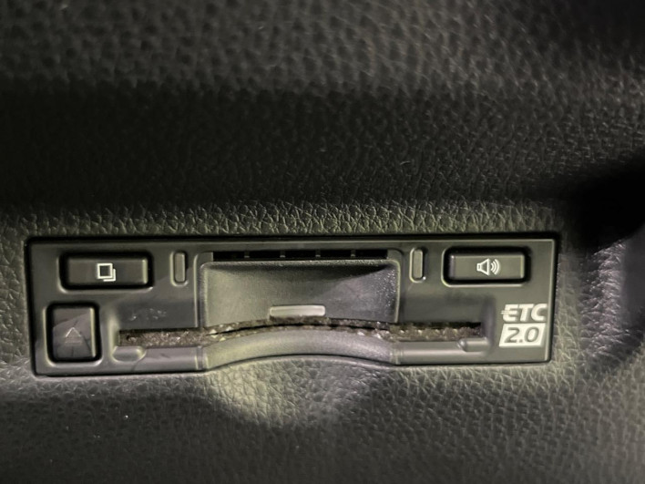 2023 Toyota Sienta 6AA-MXPL10G (UW-6a2e1bc779813)[10]