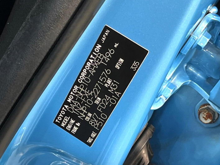 2013 Toyota Aqua DAA-NHP10 (UW-6a2e1be12a2a6)[1]
