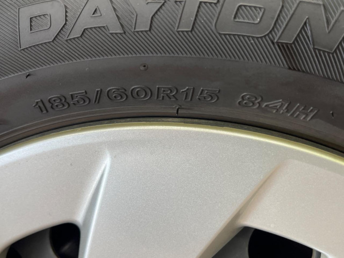 2018 Toyota Aqua DAA-NHP10 (UW-6a2e1be675791)[17]
