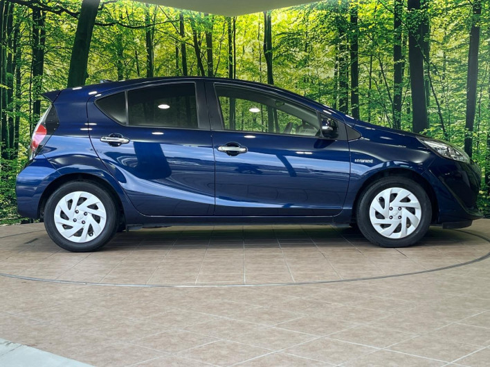 2018 Toyota Aqua DAA-NHP10 (UW-6a2e1be675791)[7]