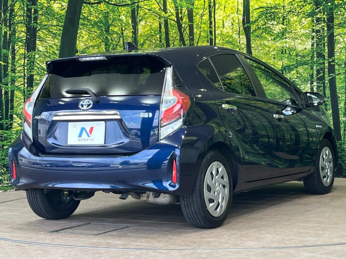 2018 Toyota Aqua DAA-NHP10 (UW-6a2e1be675791)[8]