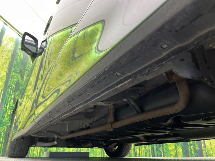 2012 Nissan Elgrand DBA-PNE52 (UW-6a2e1bf14cdec)[25]
