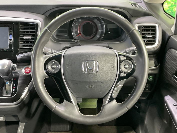 2016 Honda Odyssey DBA-RC1 (UW-6a2e1bf202545)[22]
