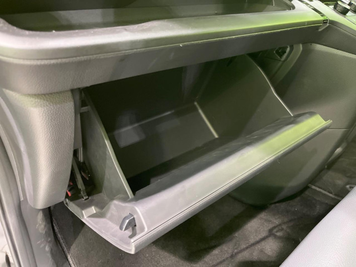 2023 Honda Step Wagon 6AA-RP8 (UW-6a2e1bf574484)[29]