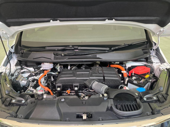 2024 Honda Step Wagon 6AA-RP8 (UW-6a2e1bf5c4bd8)[26]