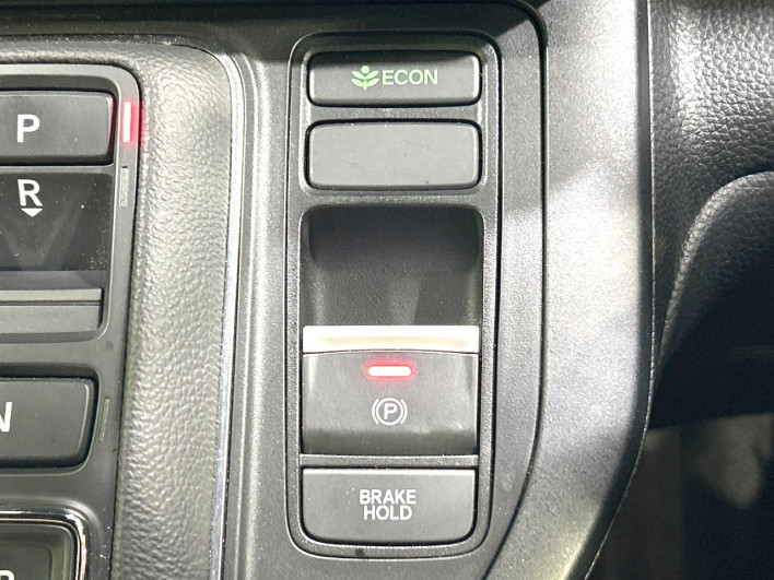2024 Honda Step Wagon 6AA-RP8 (UW-6a2e1bf67ec3b)[17]