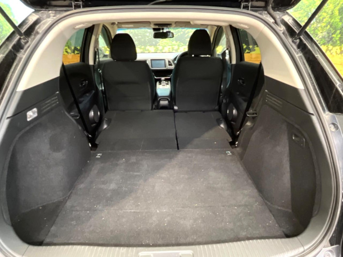 2017 Honda VEZEL DAA-RU3 (UW-6a2e1bfa52ac9)[21]