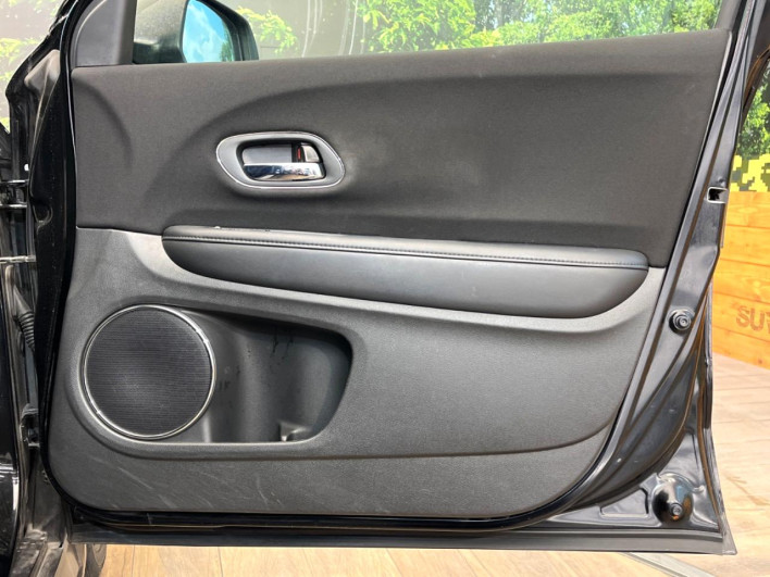2017 Honda VEZEL DAA-RU3 (UW-6a2e1bfa52ac9)[19]