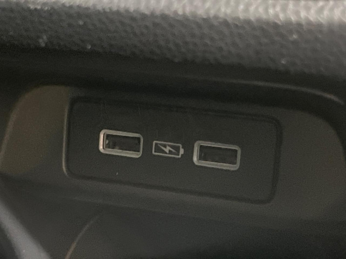 2024 Honda VEZEL 6AA-RV6 (UW-6a2e1c07729ec)[19]