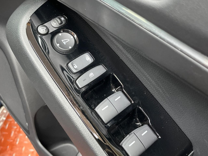 2024 Honda VEZEL 6AA-RV6 (UW-6a2e1c07729ec)[23]